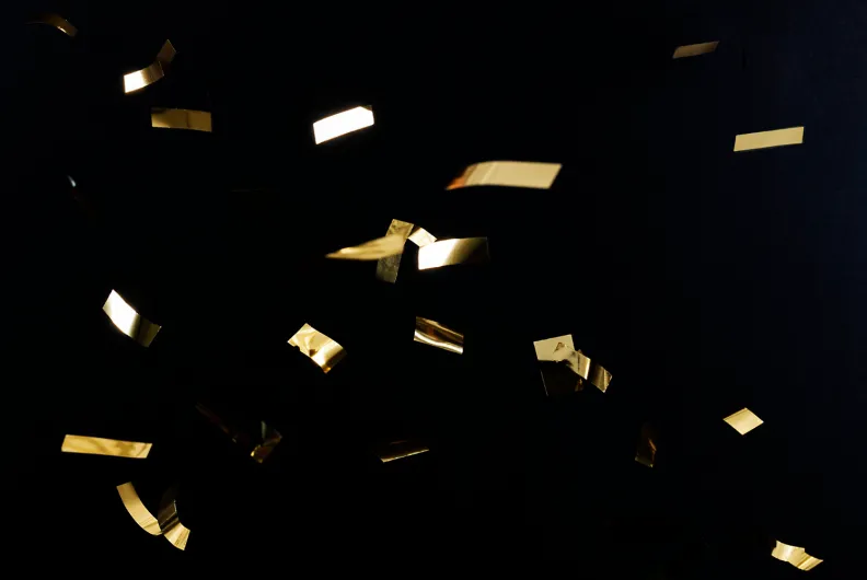 Gold confetti